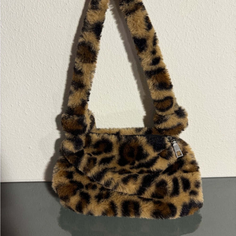 Fluffy Y2K Leopard Shoulder Bag